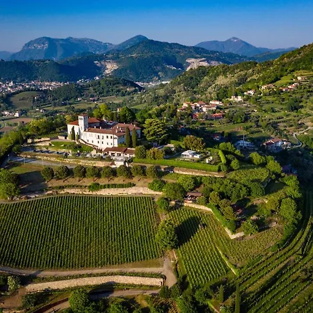 Pensión Castello Degli Angeli *