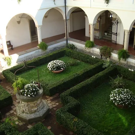 Castello Degli Angeli Pensión *